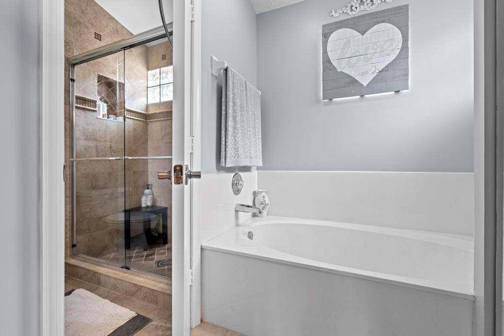 11381 Lakeview Drive, Coral Springs