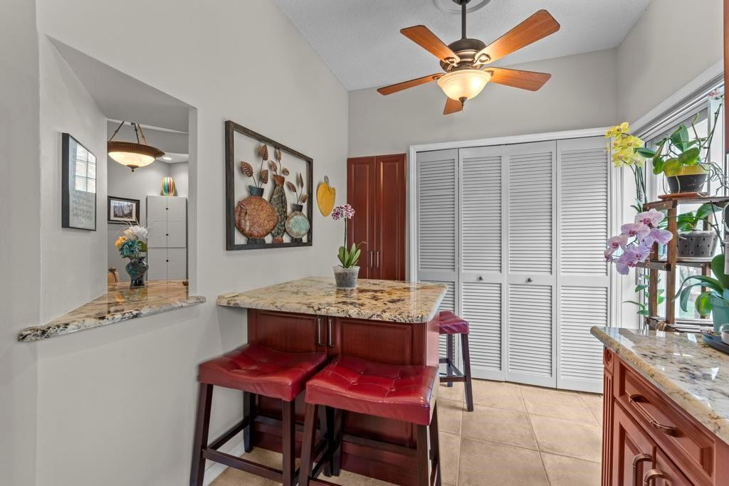 11381 Lakeview Drive, Coral Springs