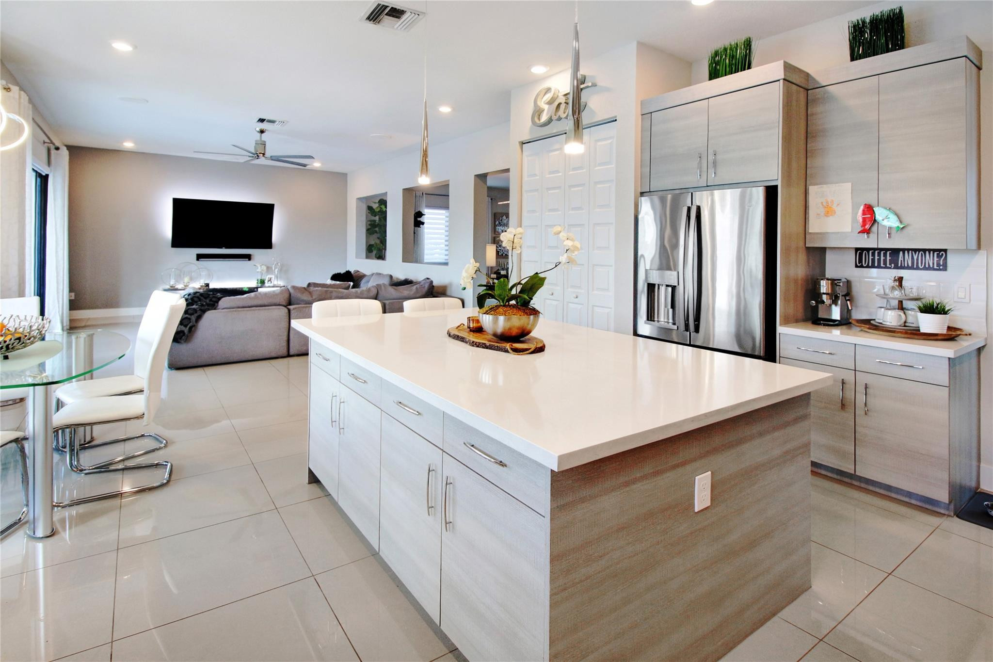 8685 Pacifica Ln