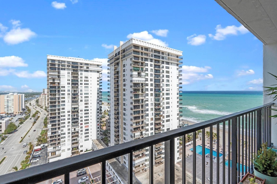 2401 S Ocean Drive 2005, Hollywood Unit: 2005