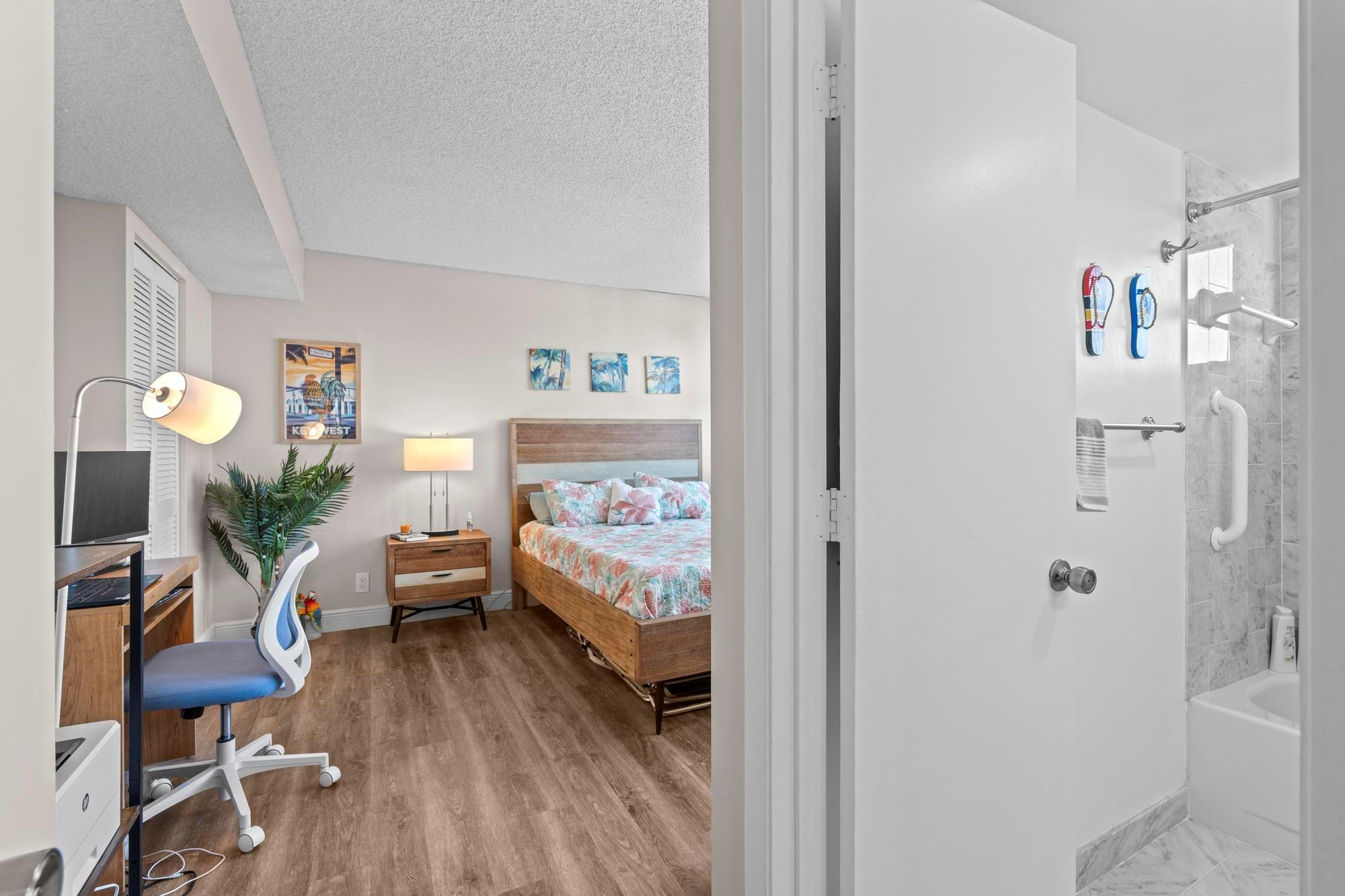 2401 S Ocean Drive 2005, Hollywood Unit: 2005