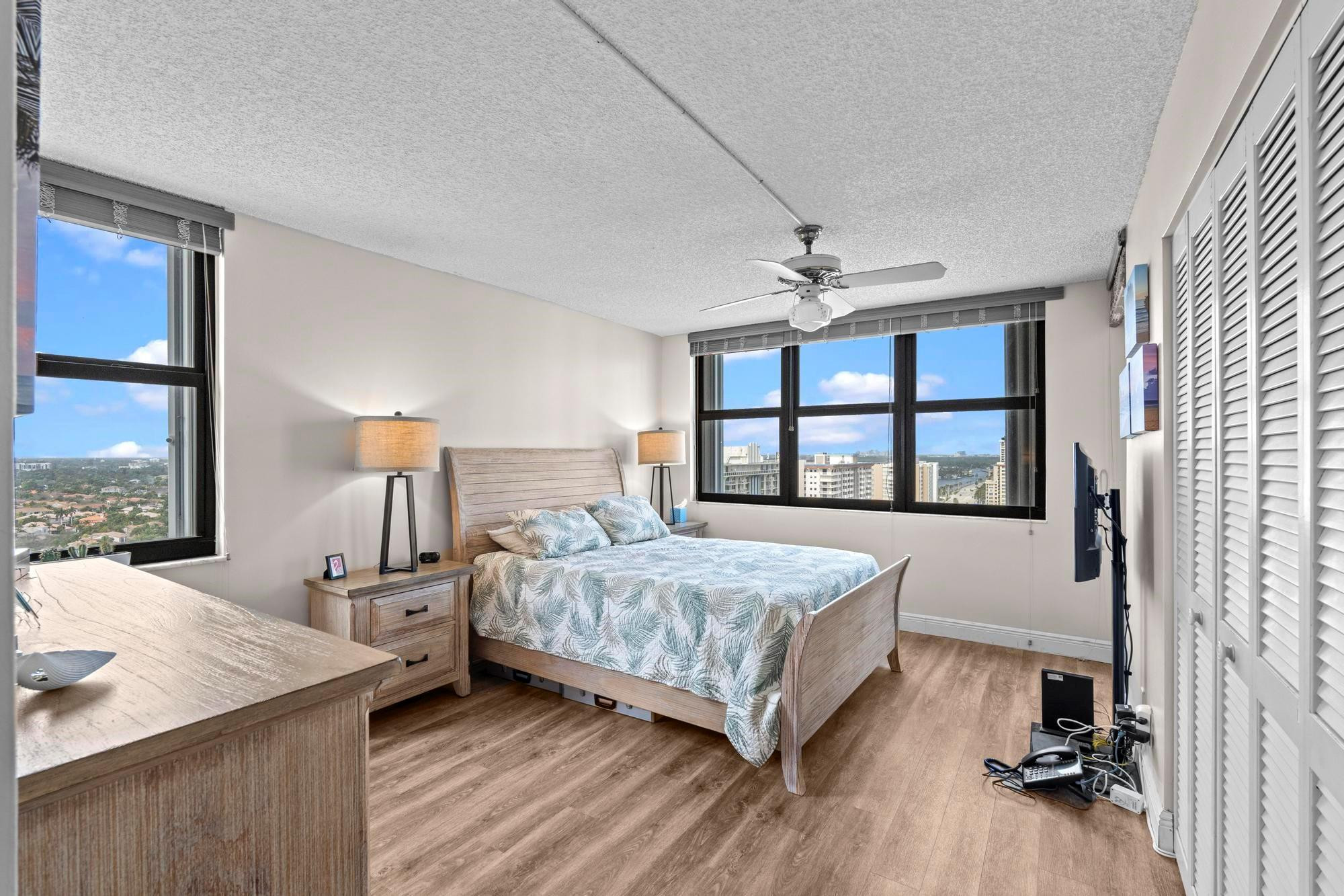 2401 S Ocean Drive 2005, Hollywood Unit: 2005