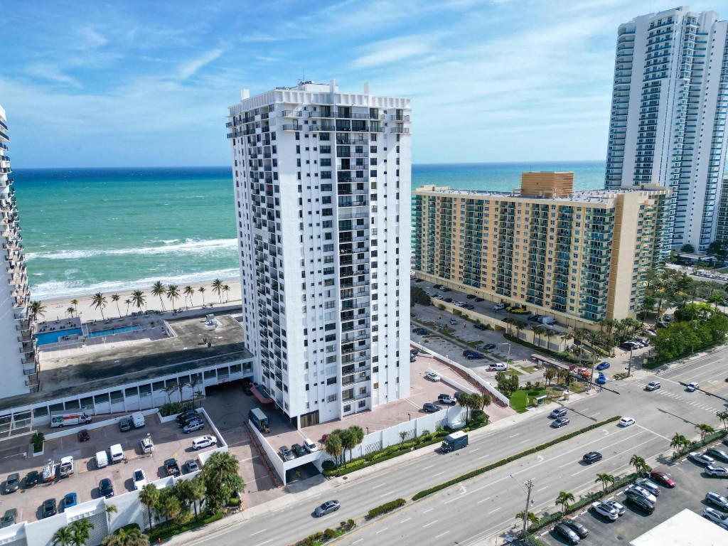 2401 S Ocean Drive 2005, Hollywood Unit: 2005