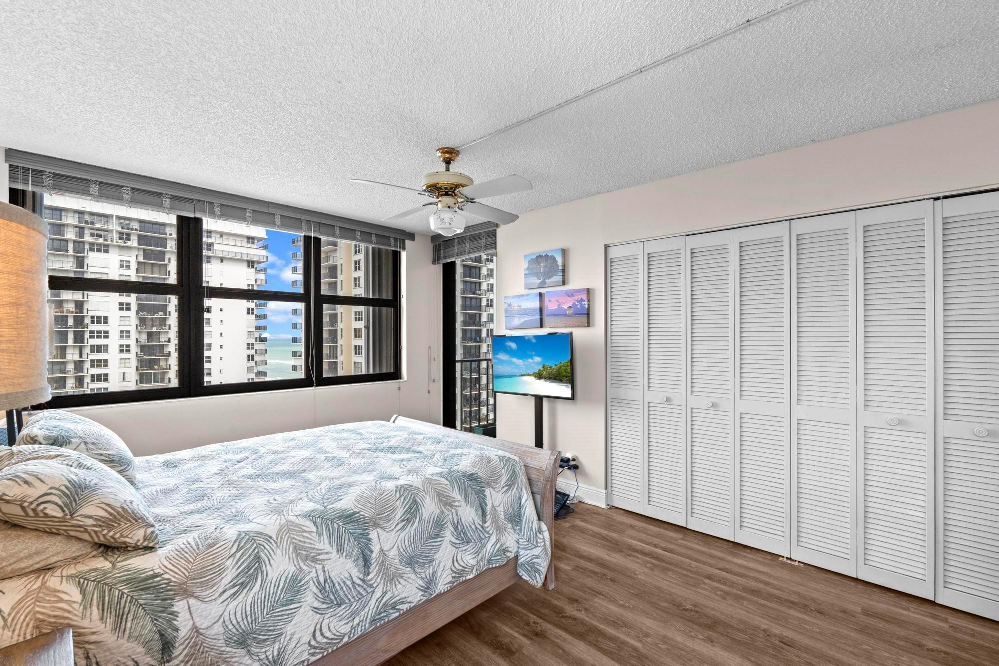 2401 S Ocean Drive 2005, Hollywood Unit: 2005