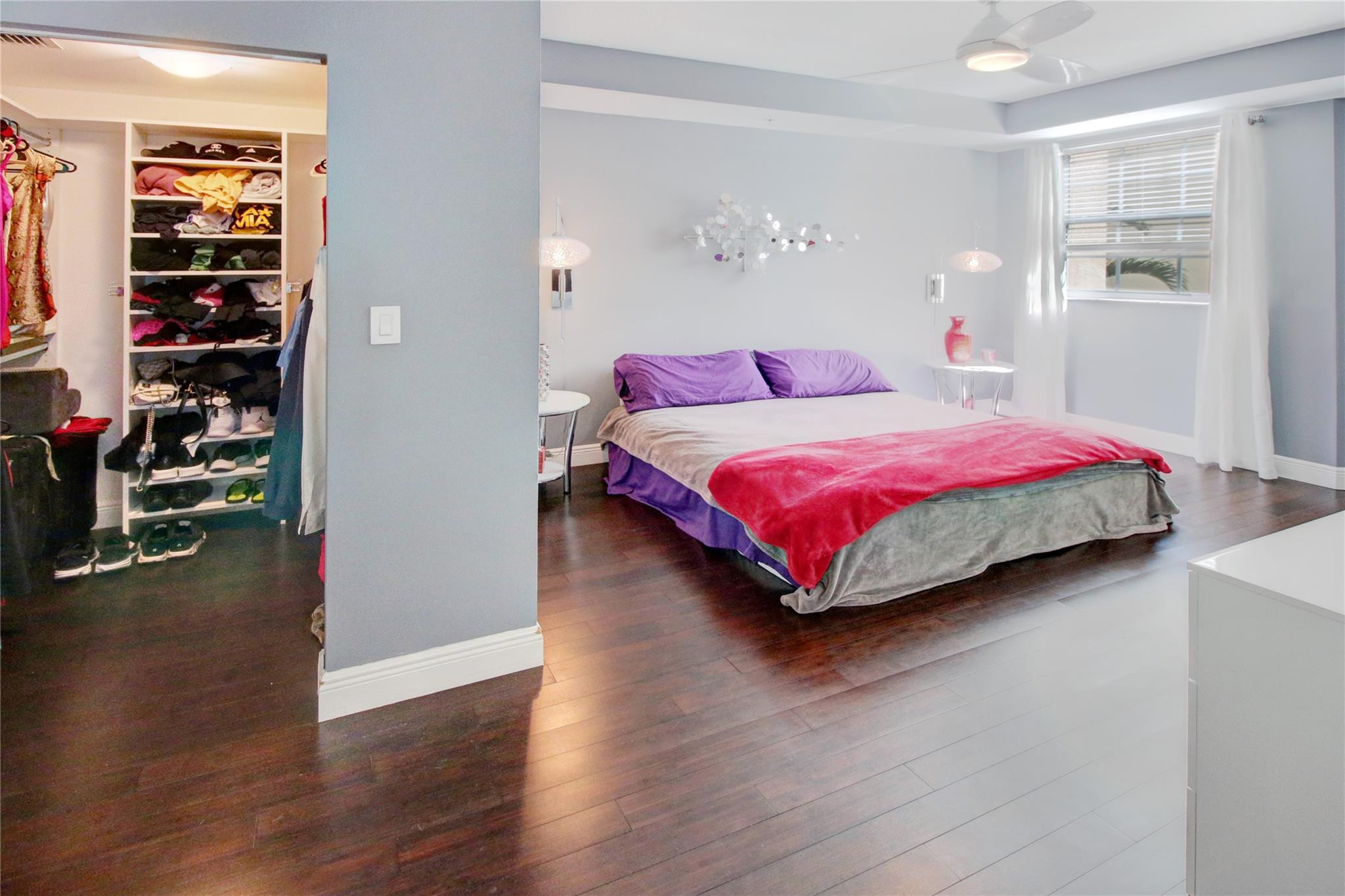 225 NE 1st St 303