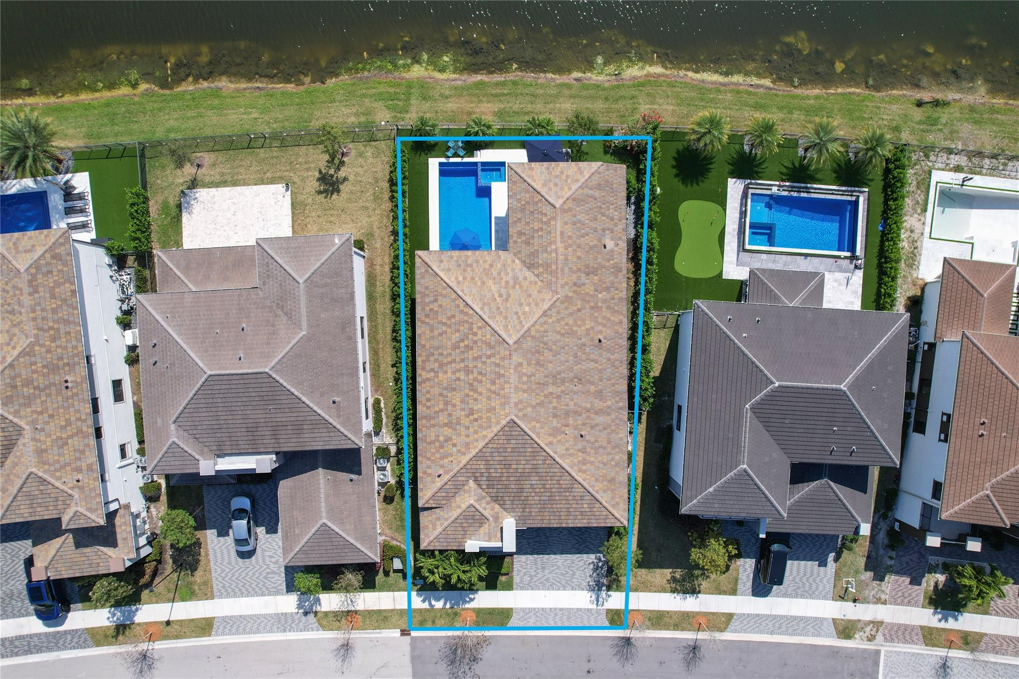 10554 N Lago Vista Cir