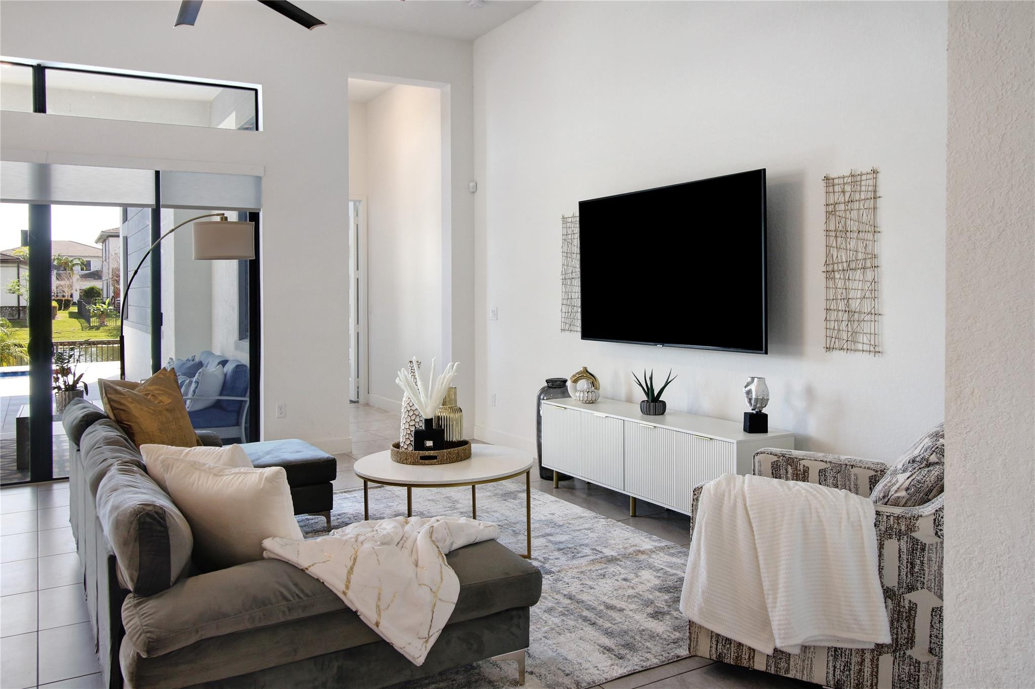 10554 N Lago Vista Cir