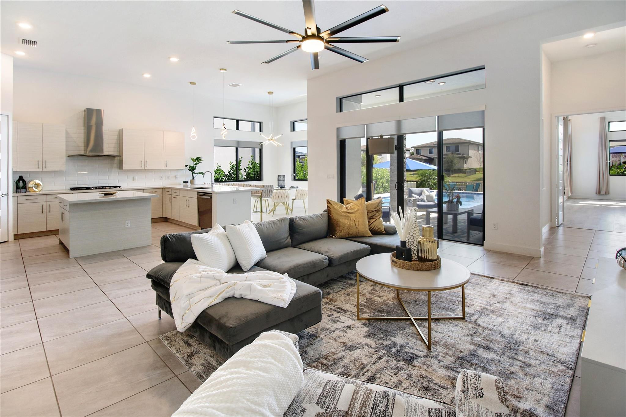 10554 N Lago Vista Cir