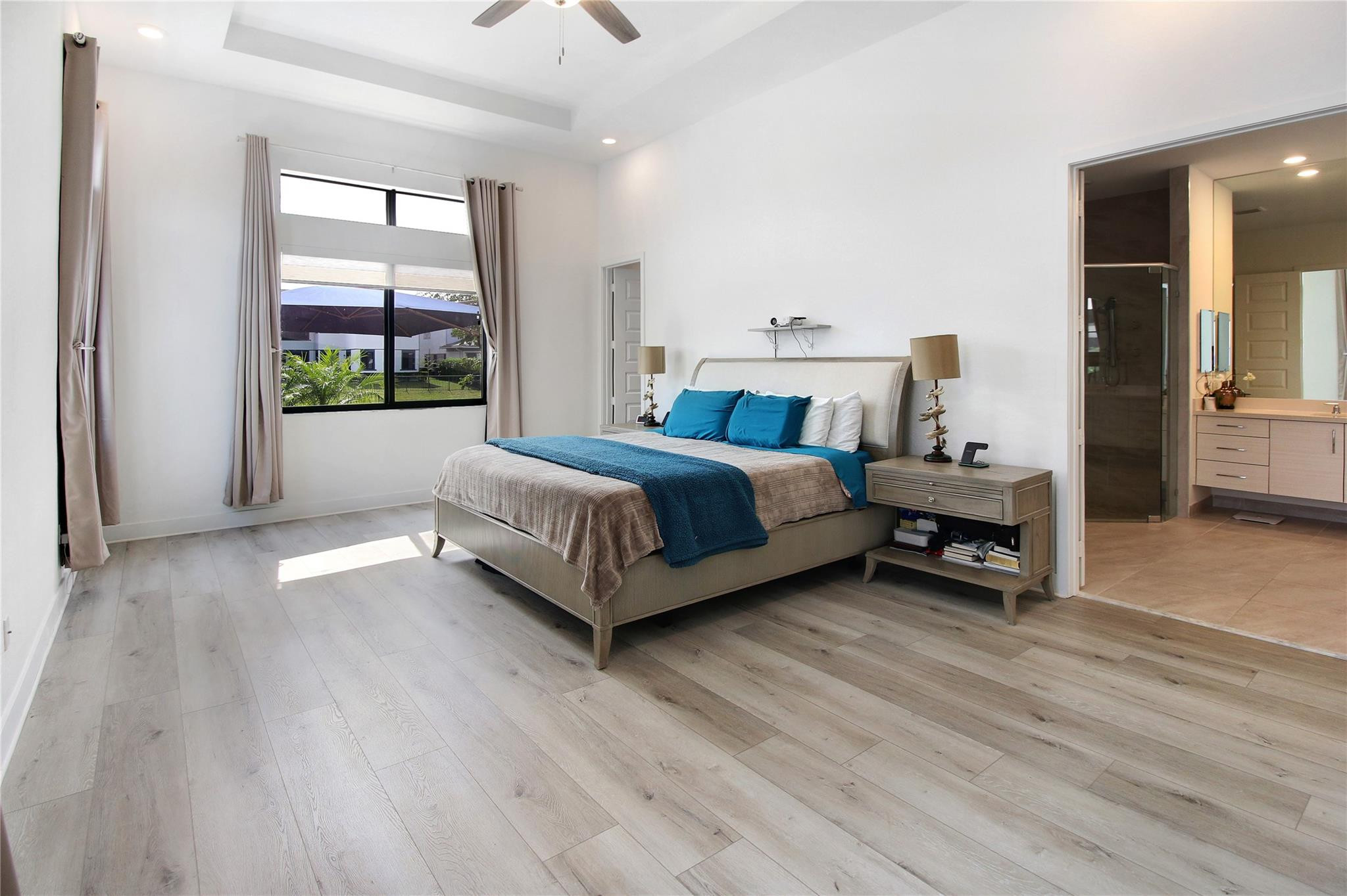 10554 N Lago Vista Cir