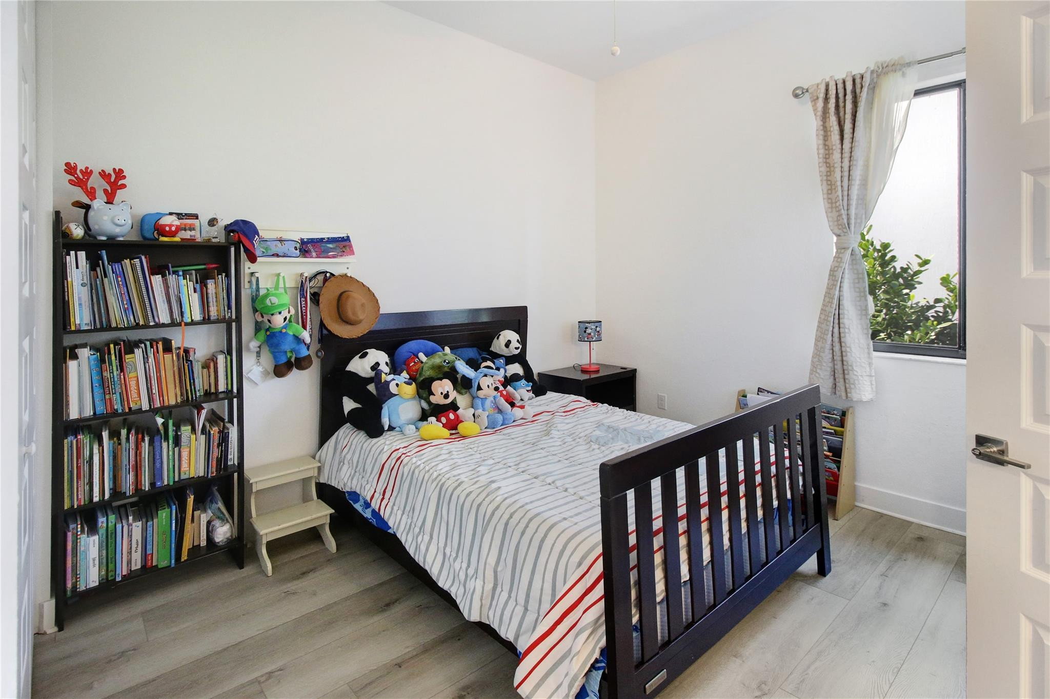 10554 N Lago Vista Cir