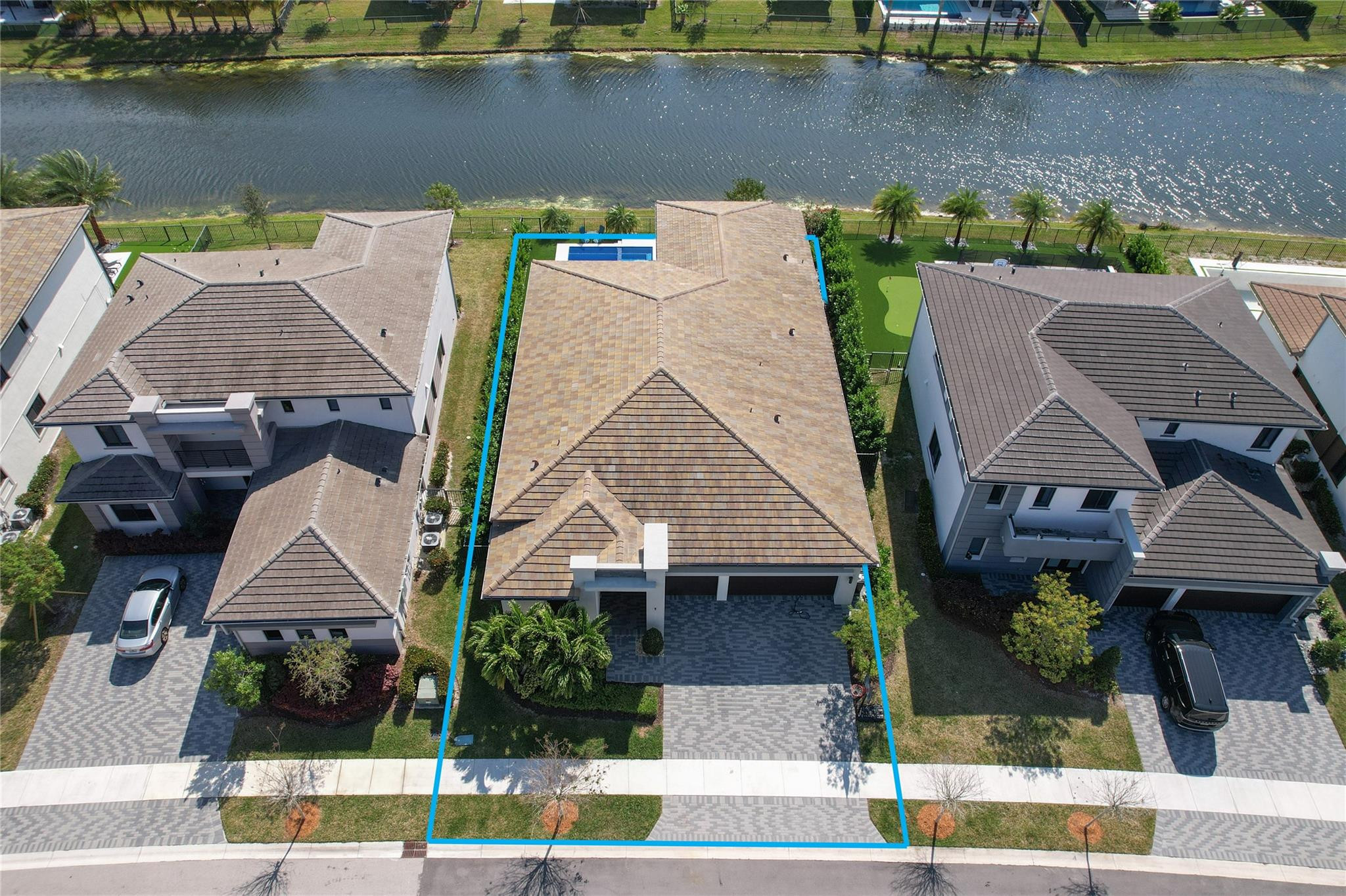 10554 N Lago Vista Cir