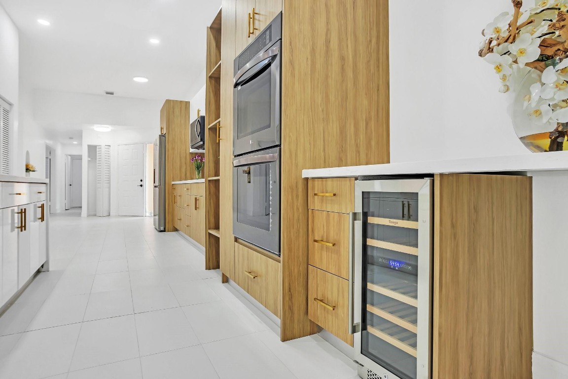 11305 Lakeview 7-M, Coral Springs Unit: 7-M