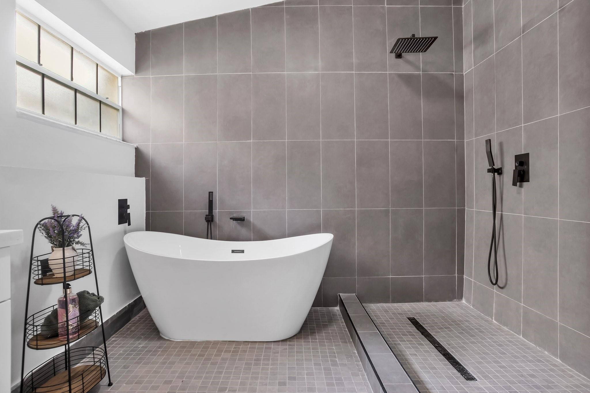 11305 Lakeview 7-M, Coral Springs Unit: 7-M