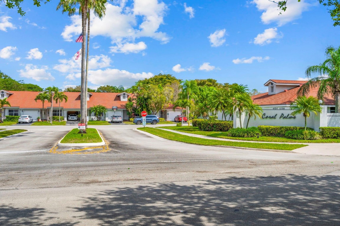 6770 N Pine Island Road, Tamarac