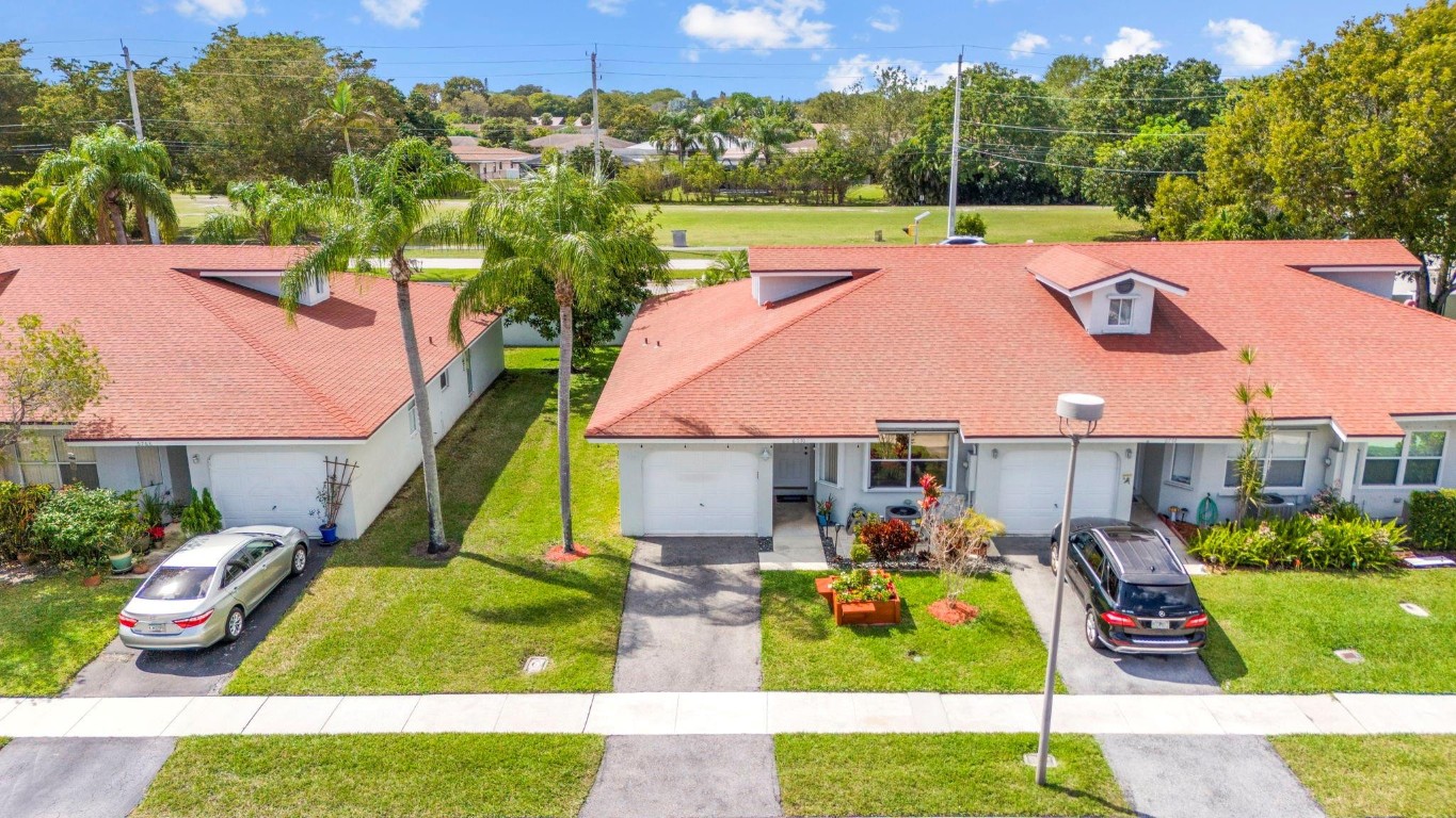 6770 N Pine Island Road, Tamarac