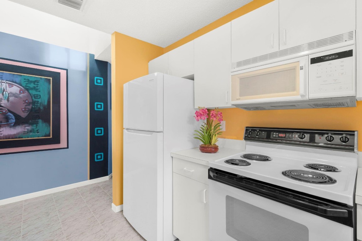 6770 N Pine Island Road, Tamarac