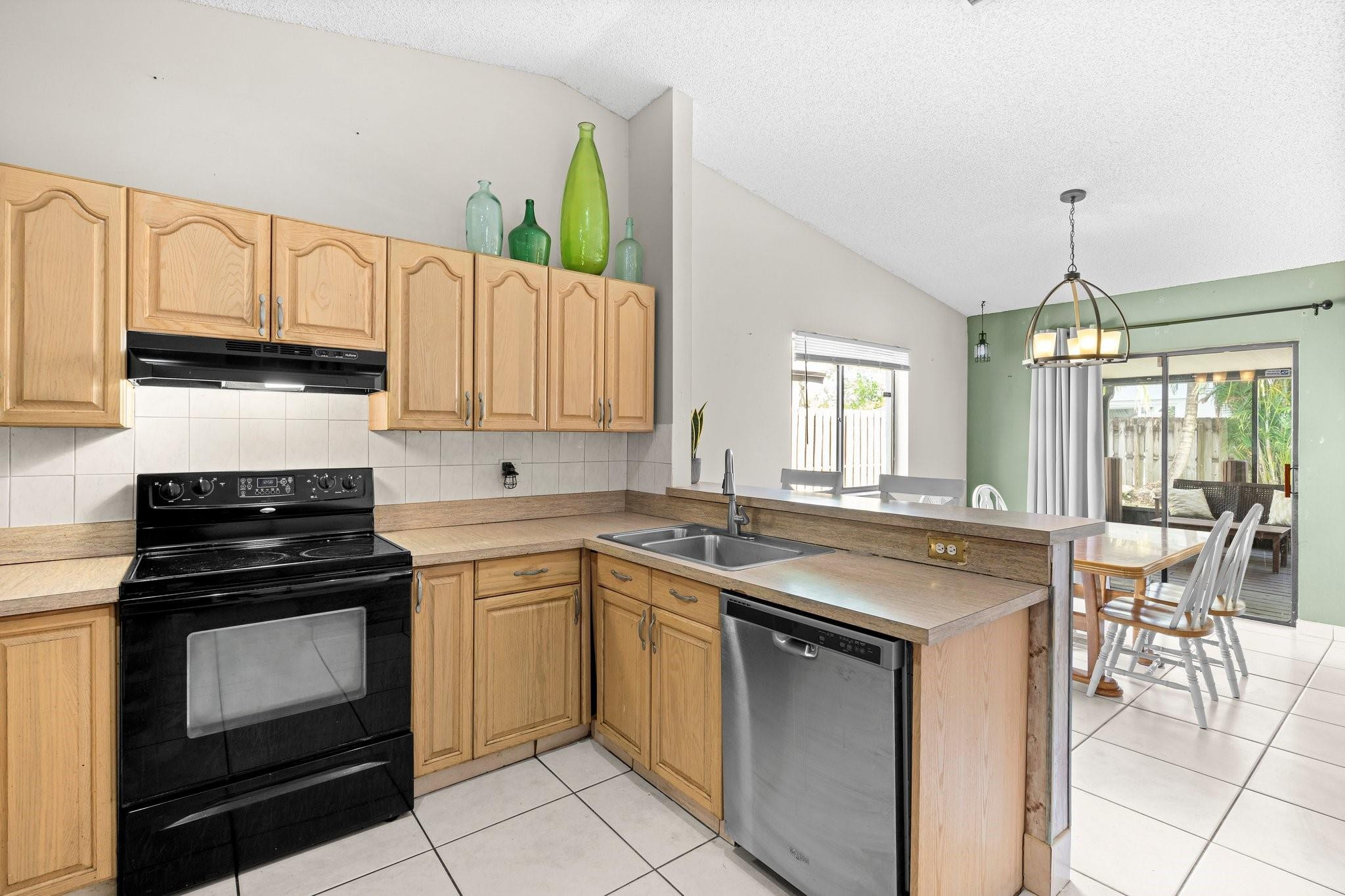 5336 NW 93rd Terrace, Sunrise