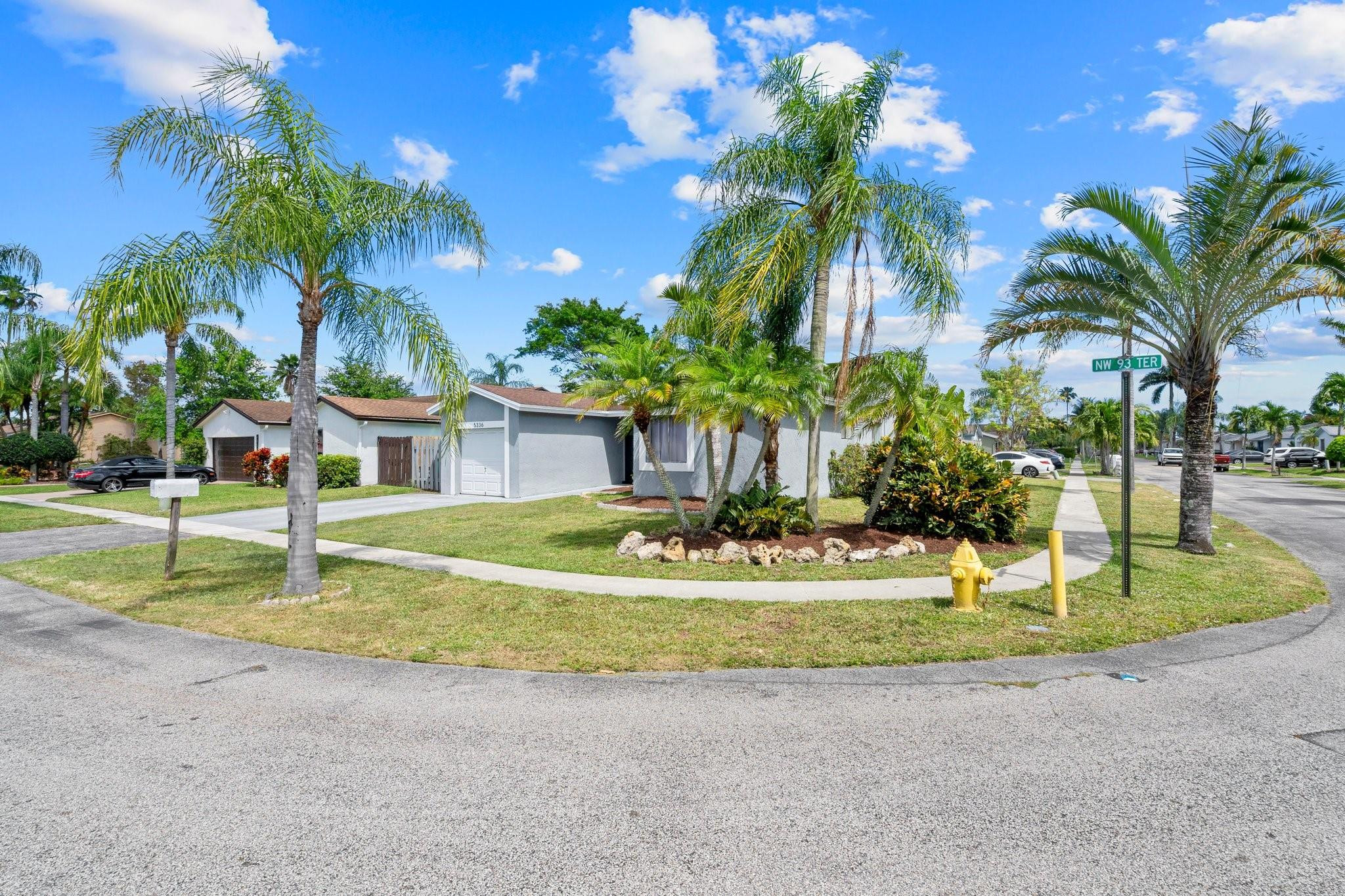 5336 NW 93rd Terrace, Sunrise