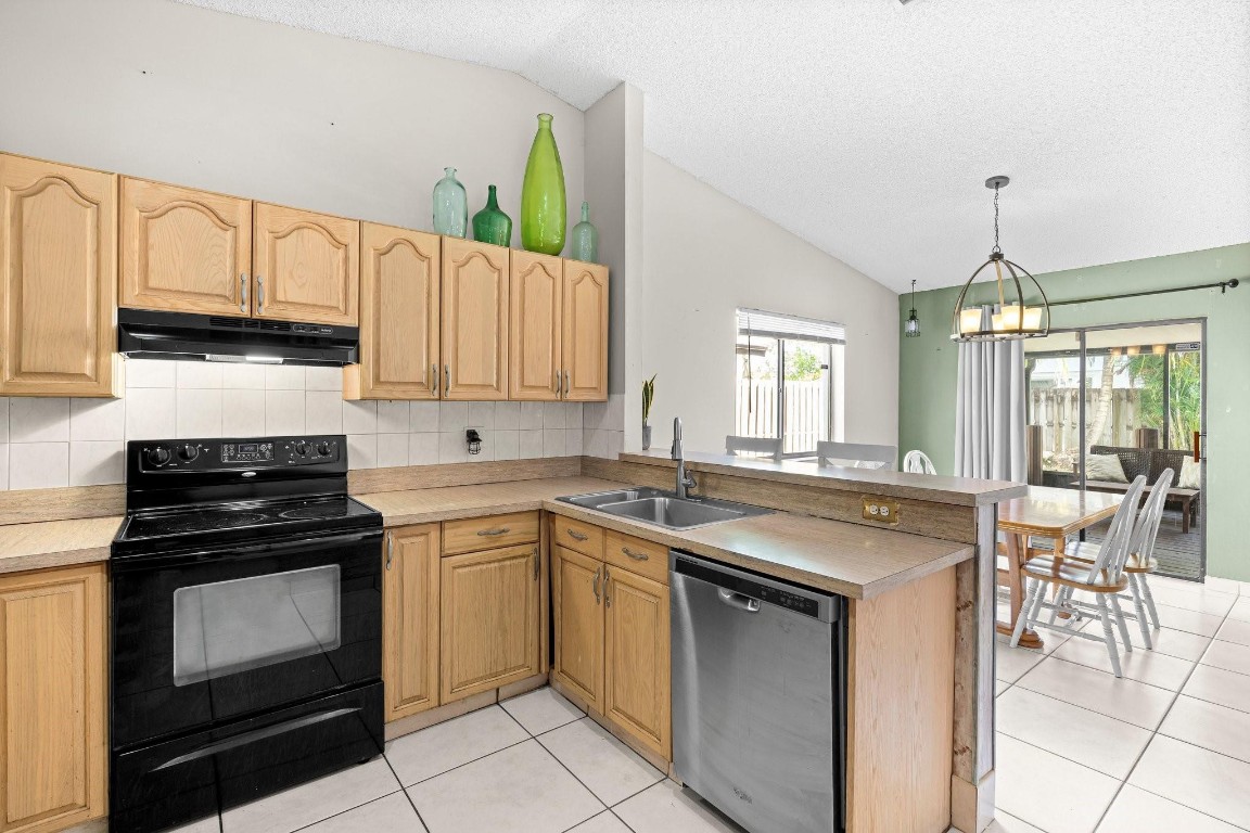 5336 NW 93rd Terrace, Sunrise