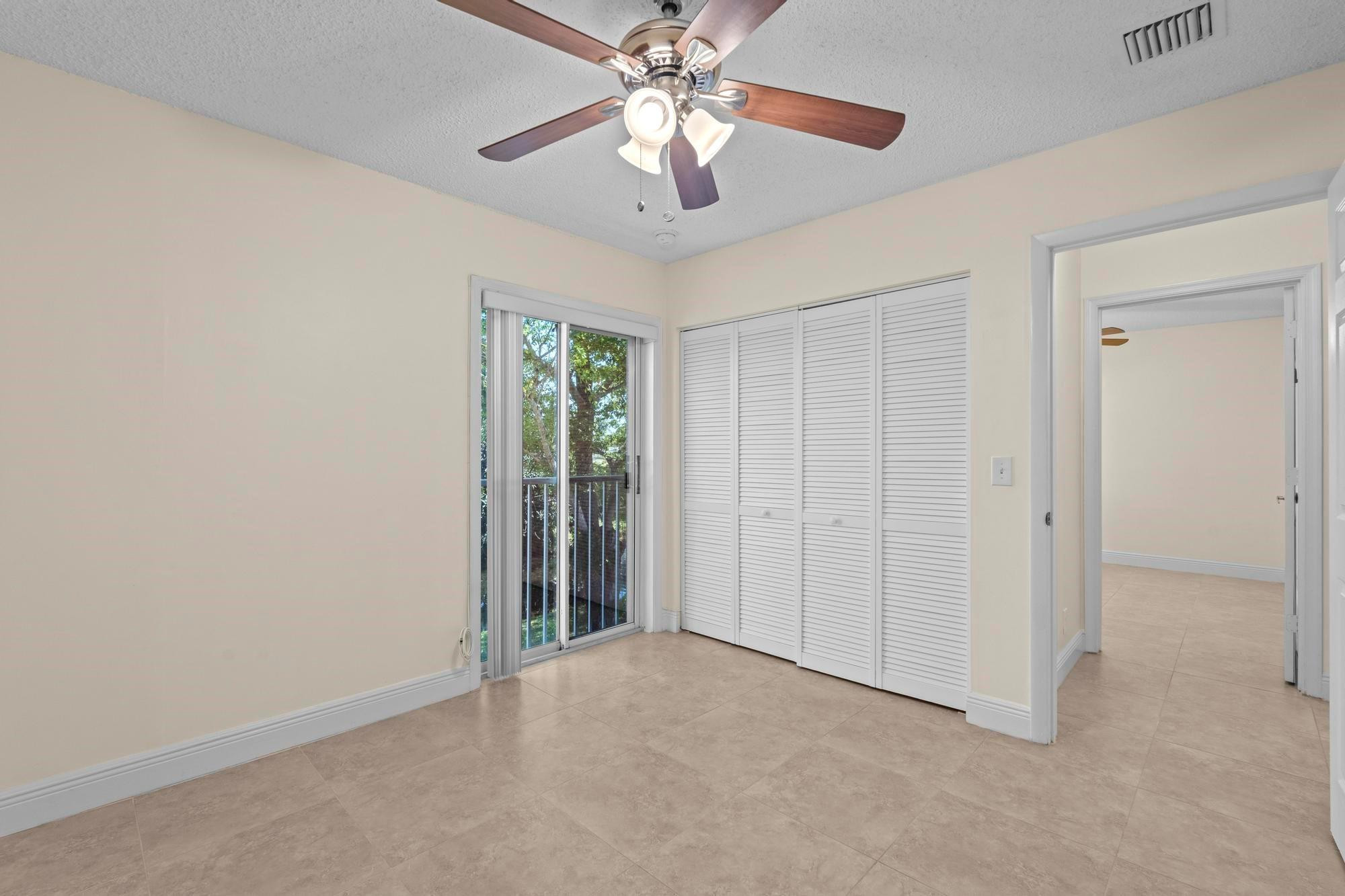 11249 Lakeview Drive, Coral Springs