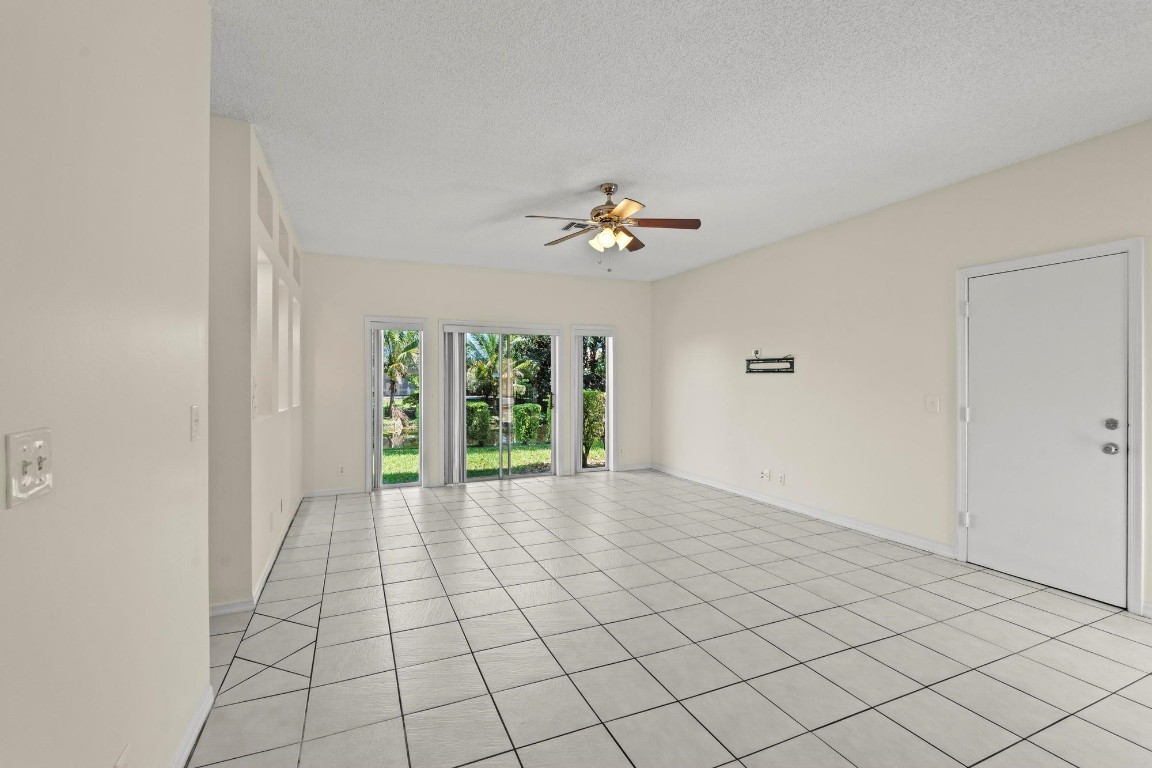 11249 Lakeview Drive, Coral Springs