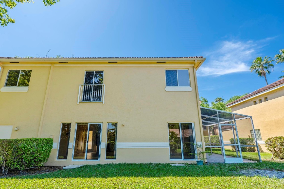 11249 Lakeview Drive, Coral Springs