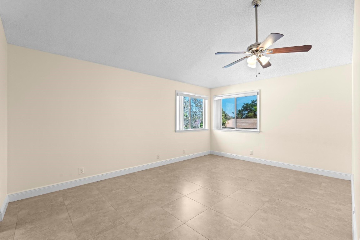 11249 Lakeview Drive, Coral Springs
