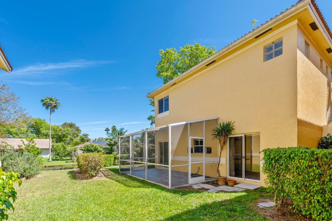 11249 Lakeview Drive, Coral Springs