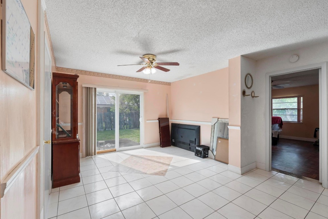 1900 SW 85th Avenue, North Lauderdale