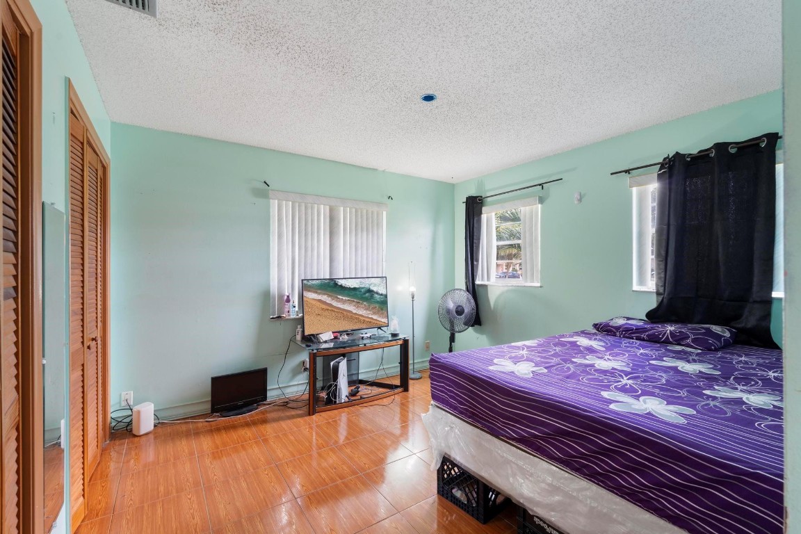 1900 SW 85th Avenue, North Lauderdale