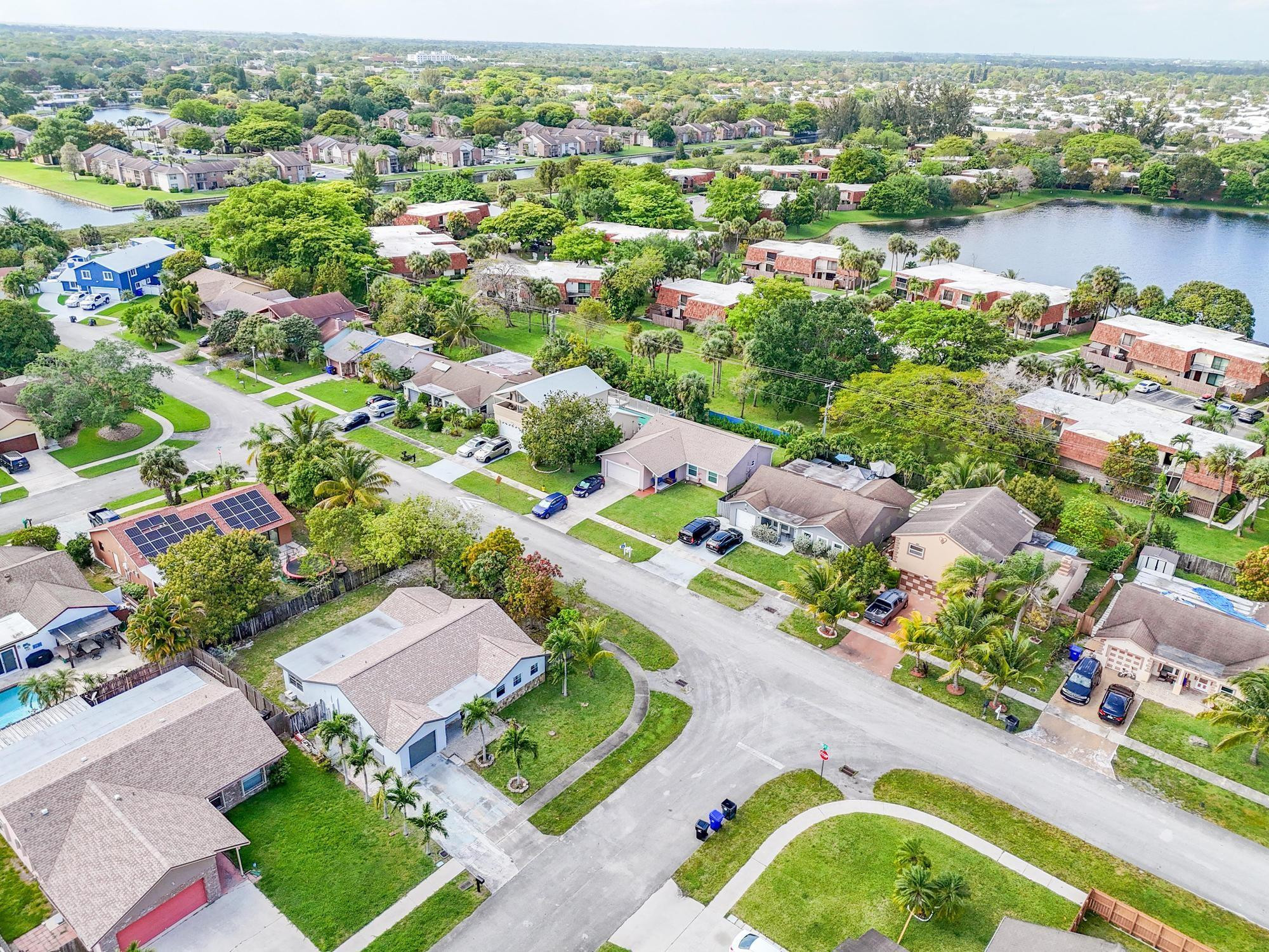 1900 SW 85th Avenue, North Lauderdale