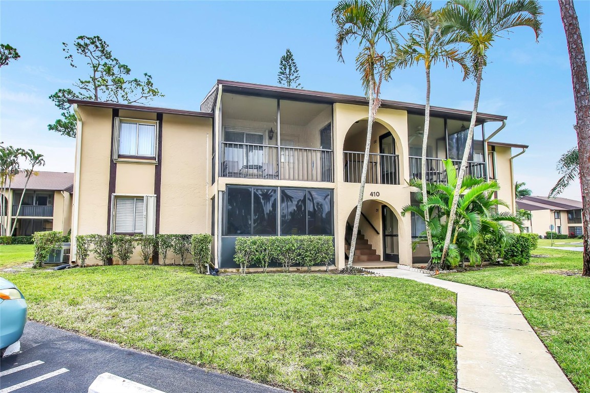 410 Pine Glen Lane D1, Greenacres Unit: D1