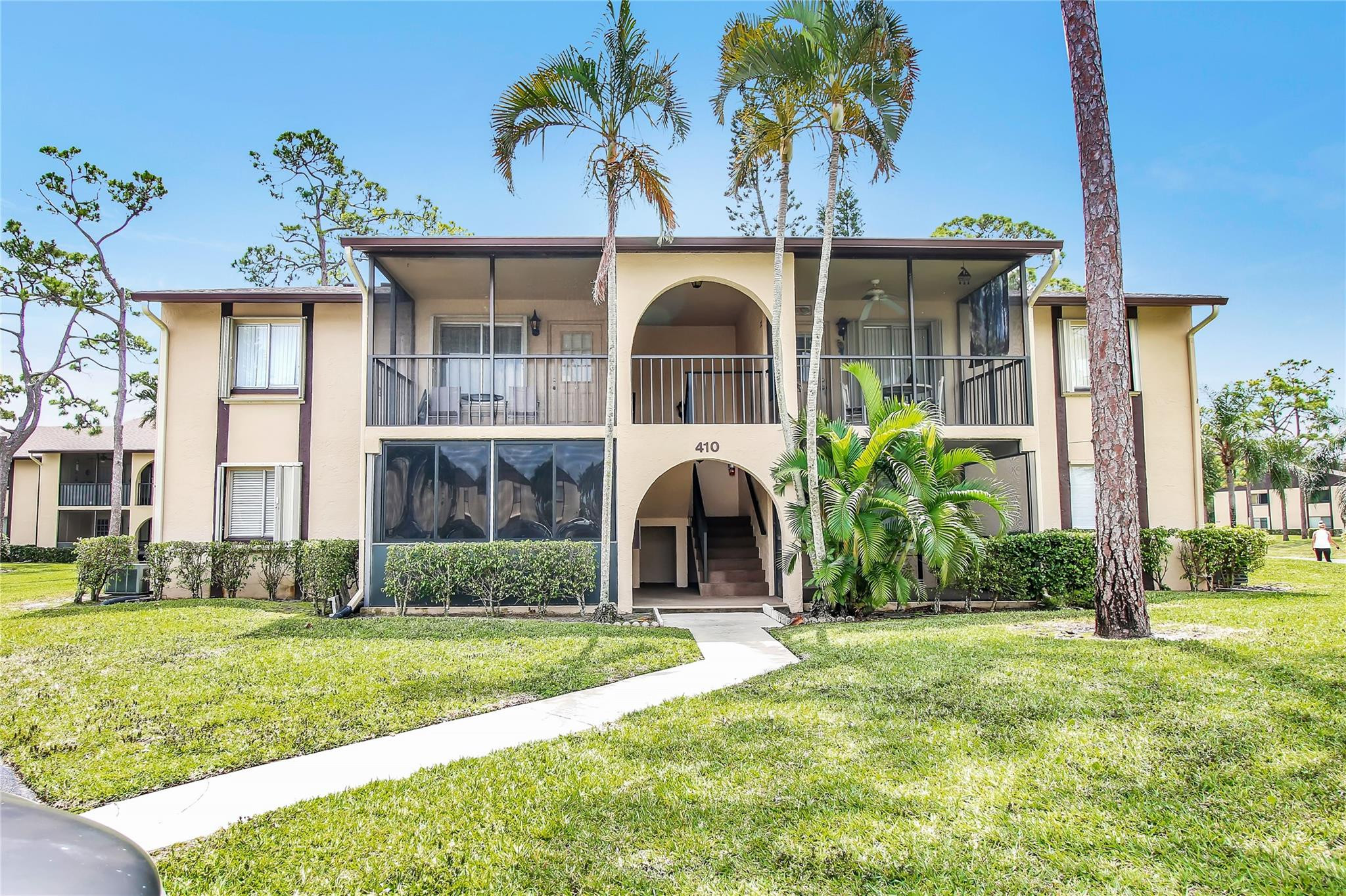 410 Pine Glen Lane D1, Greenacres Unit: D1