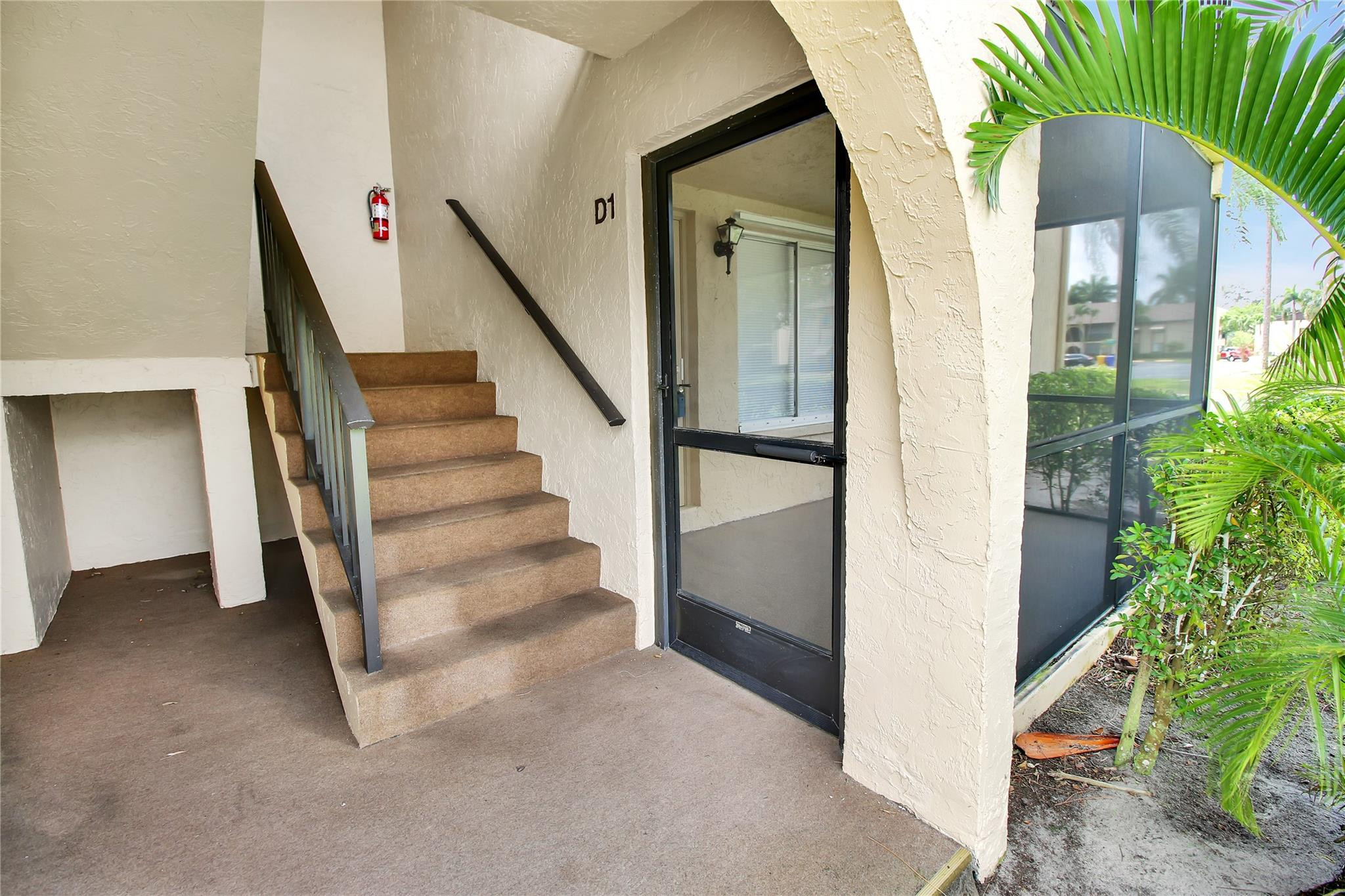 410 Pine Glen Lane D1, Greenacres Unit: D1