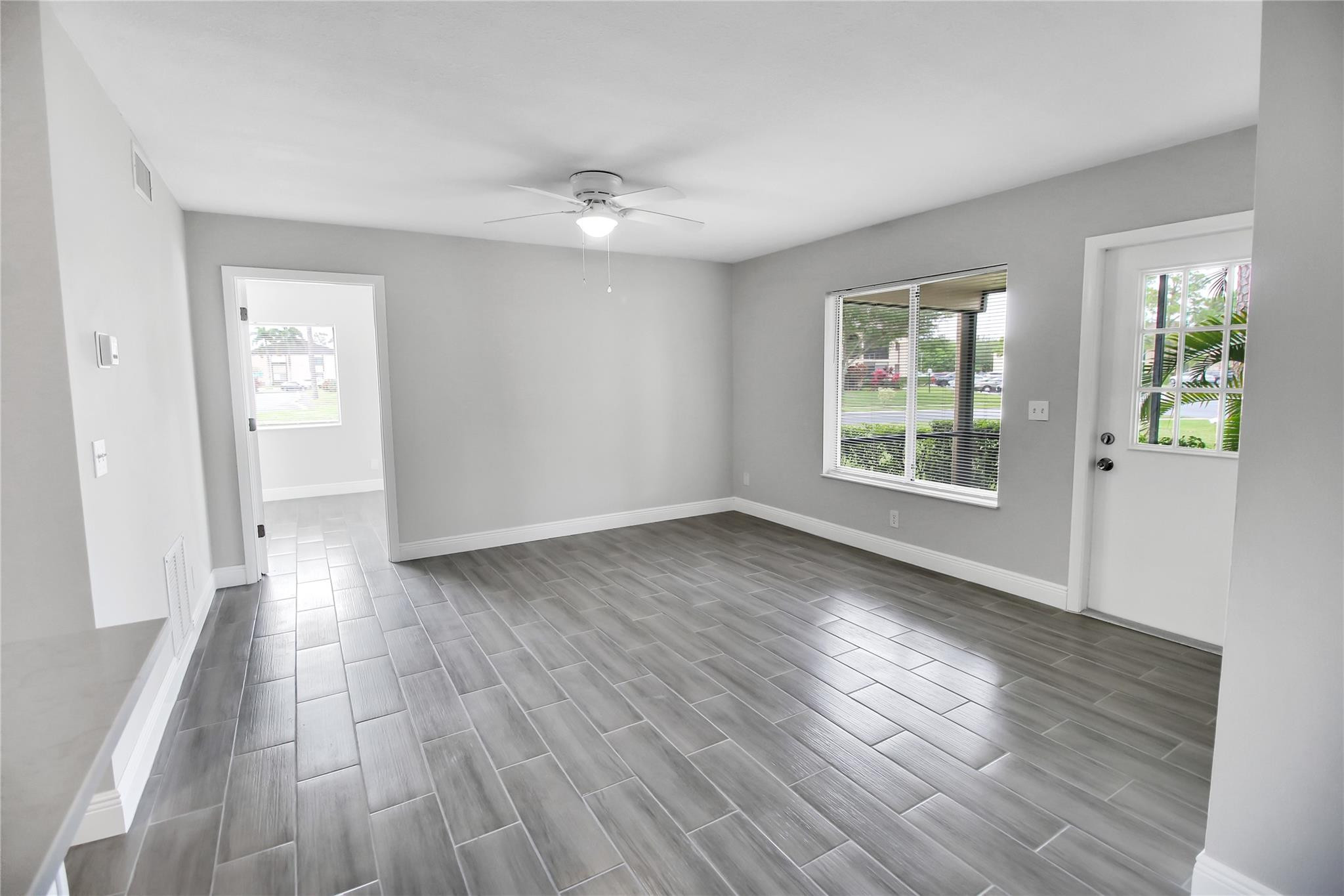 410 Pine Glen Lane D1, Greenacres Unit: D1