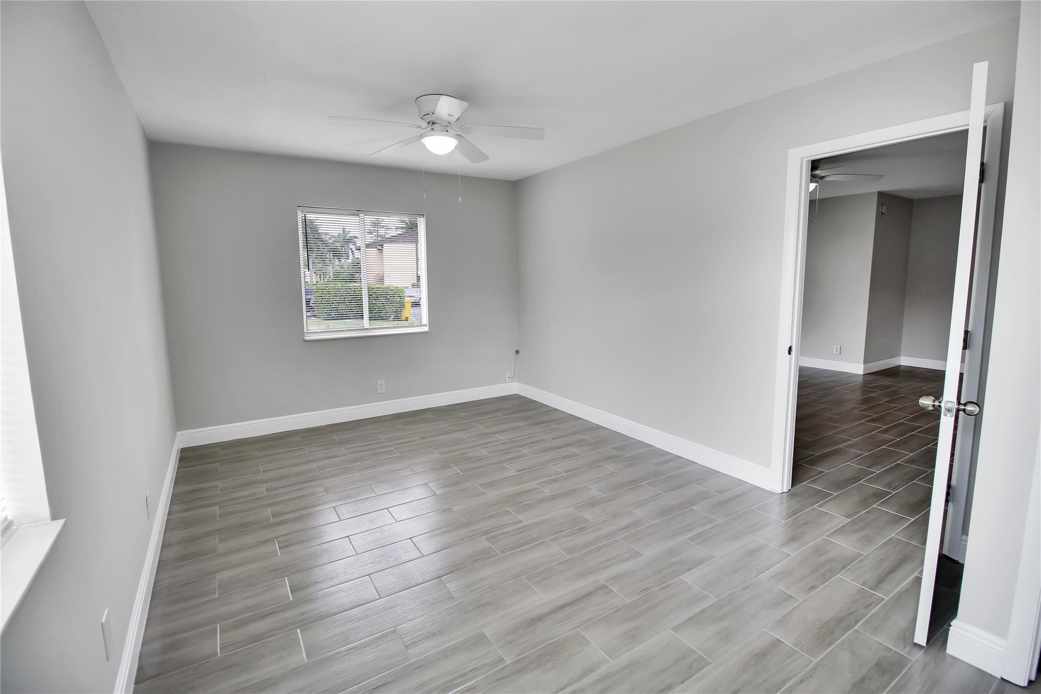 410 Pine Glen Lane D1, Greenacres Unit: D1