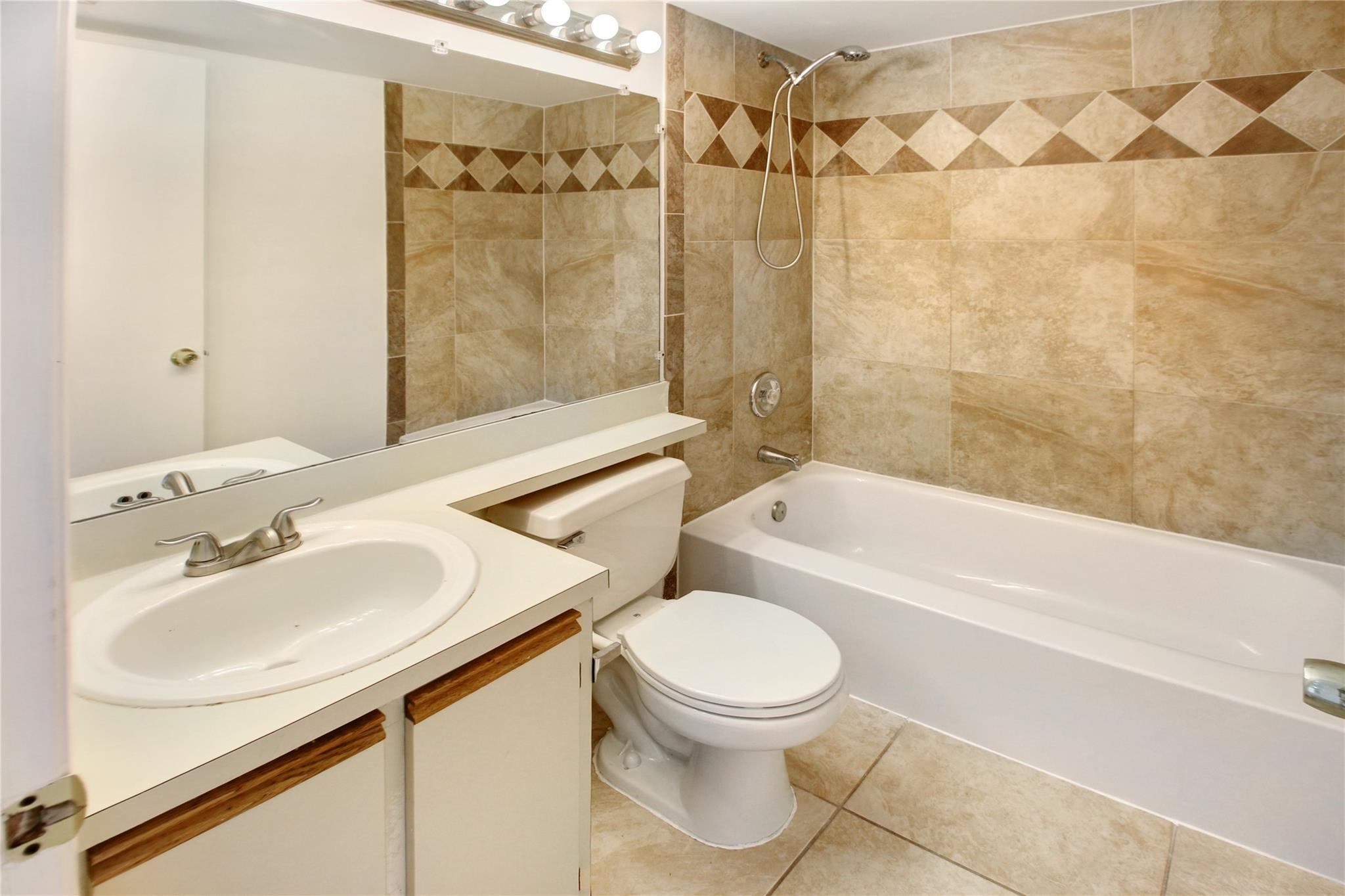 9288 W Atlantic Bl 1135, Coral Springs Unit: 1135