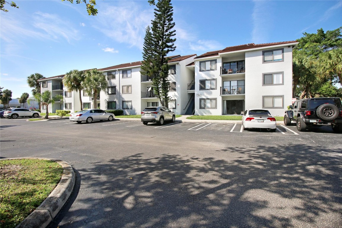 9288 W Atlantic Bl 1135, Coral Springs Unit: 1135