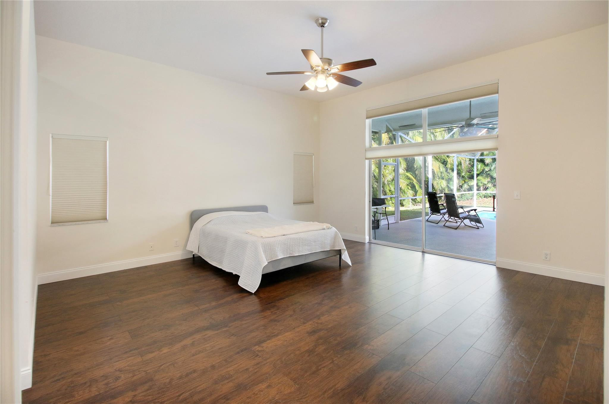 7042 NW 66th Ter