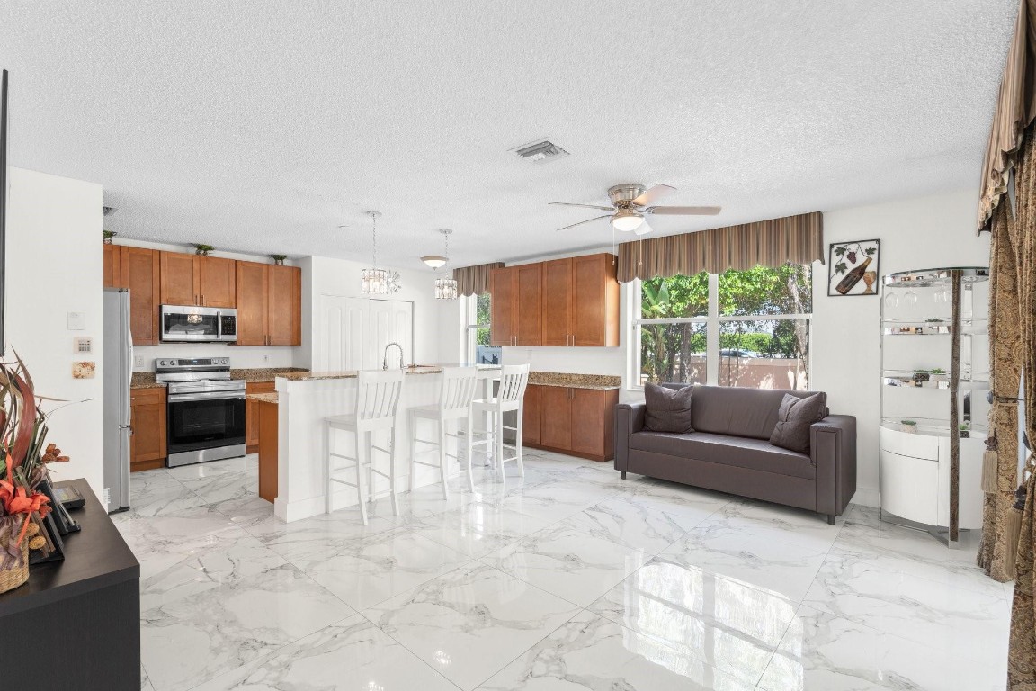 433 NW 115th Terrace, Coral Springs