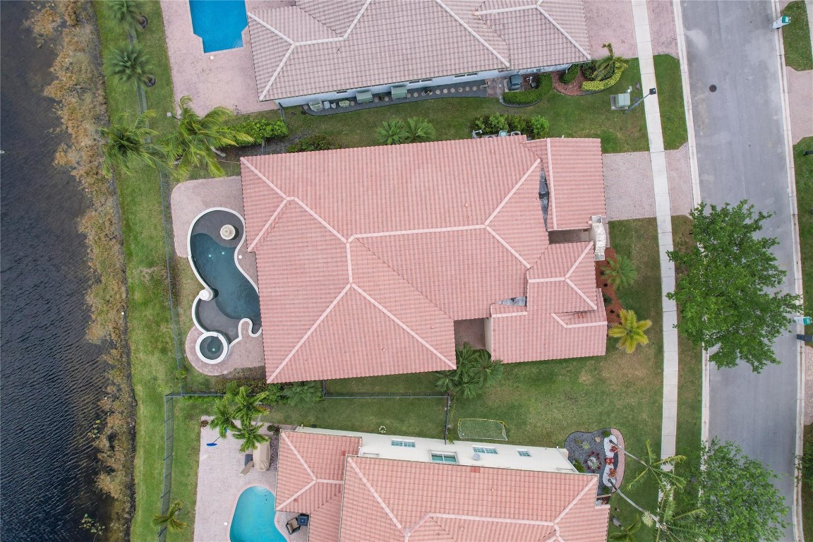 7992 NW 109th Lane, Parkland