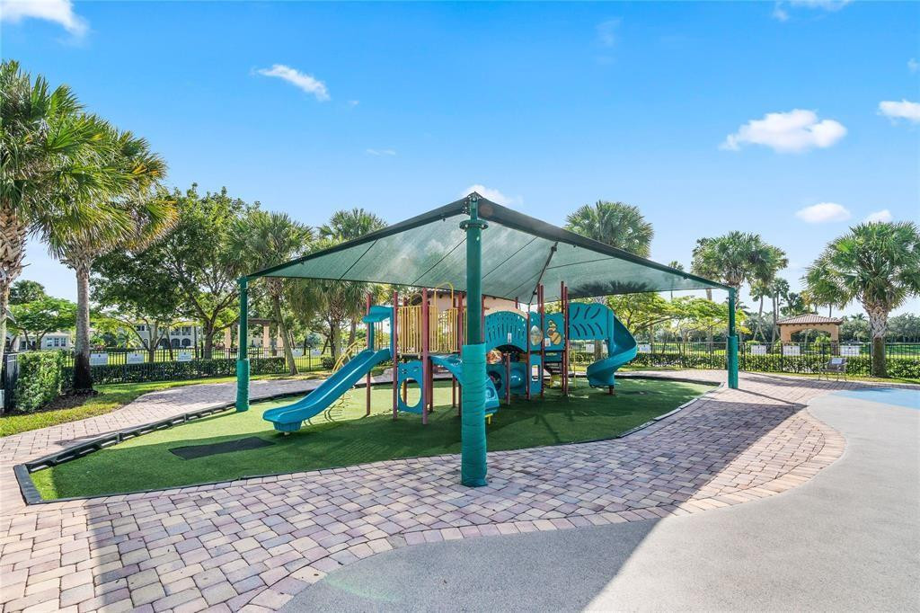 7992 NW 109th Lane, Parkland