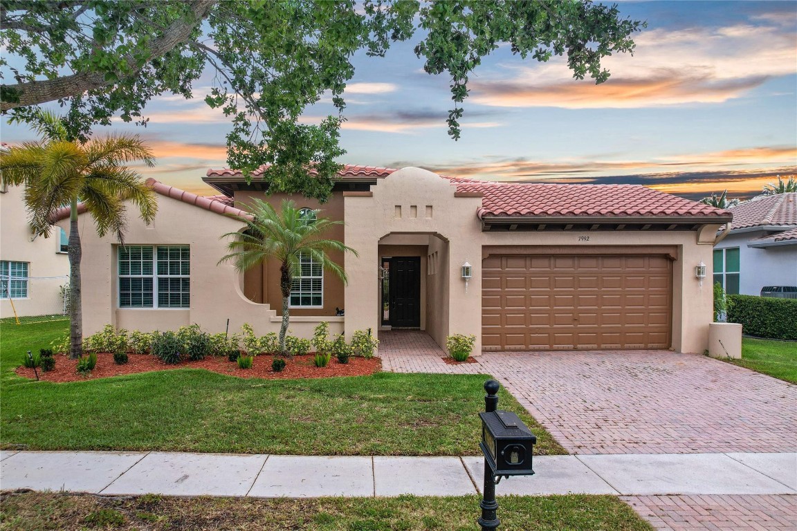 7992 NW 109th Lane, Parkland