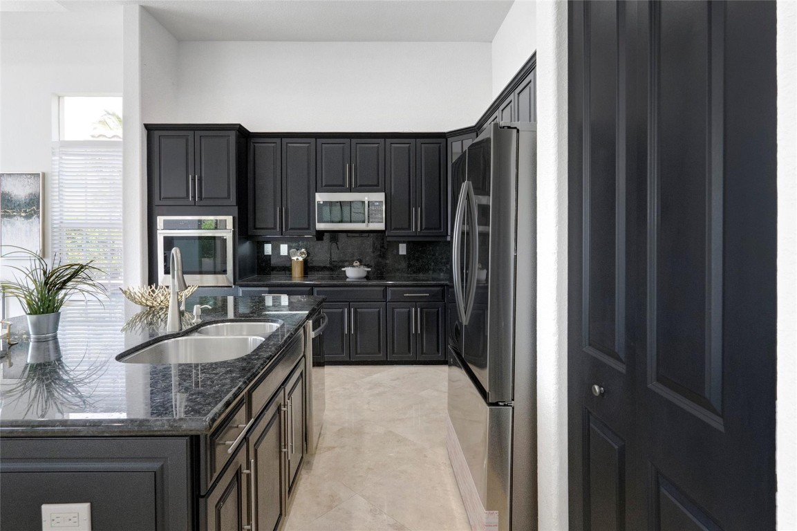 7992 NW 109th Lane, Parkland