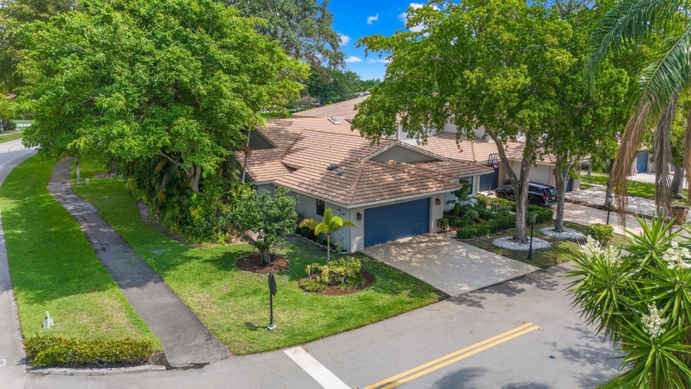 3391 Deer Creek Lake Shore Drive 1, Deerfield Beach Unit: 1