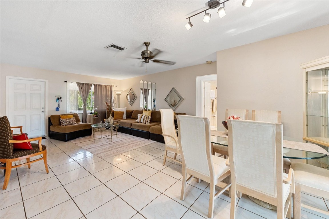 7609 NW 72nd Avenue, Tamarac