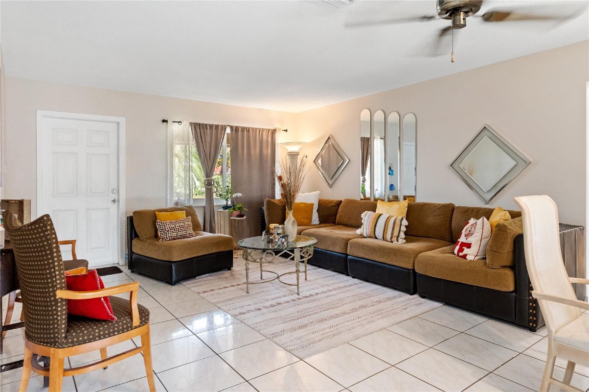 7609 NW 72nd Avenue, Tamarac