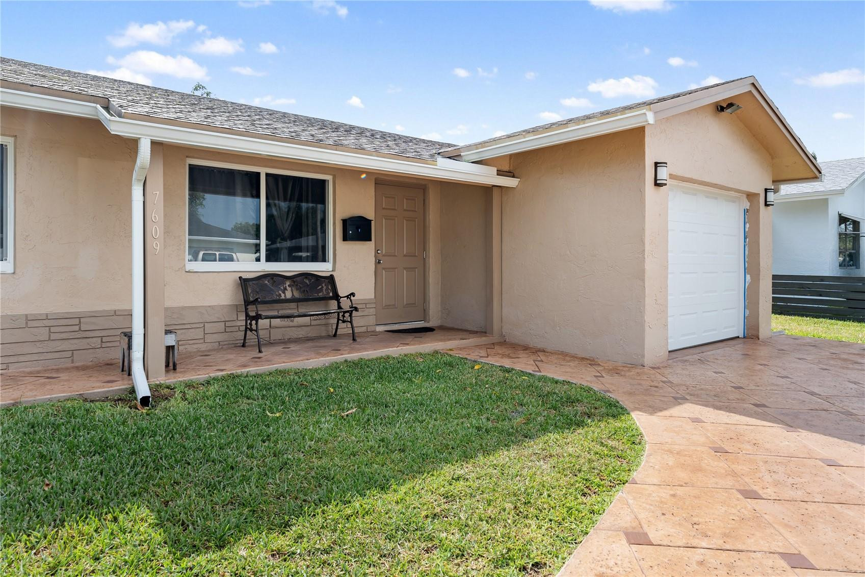 7609 NW 72nd Avenue, Tamarac