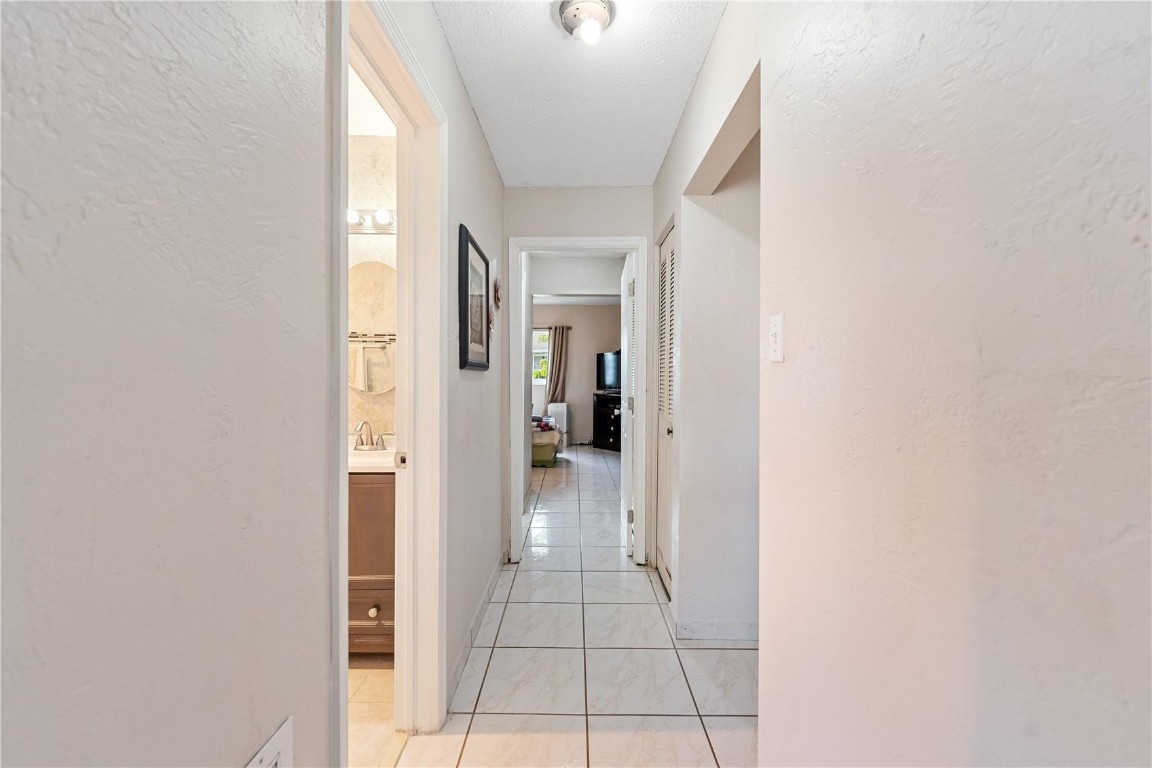 7609 NW 72nd Avenue, Tamarac