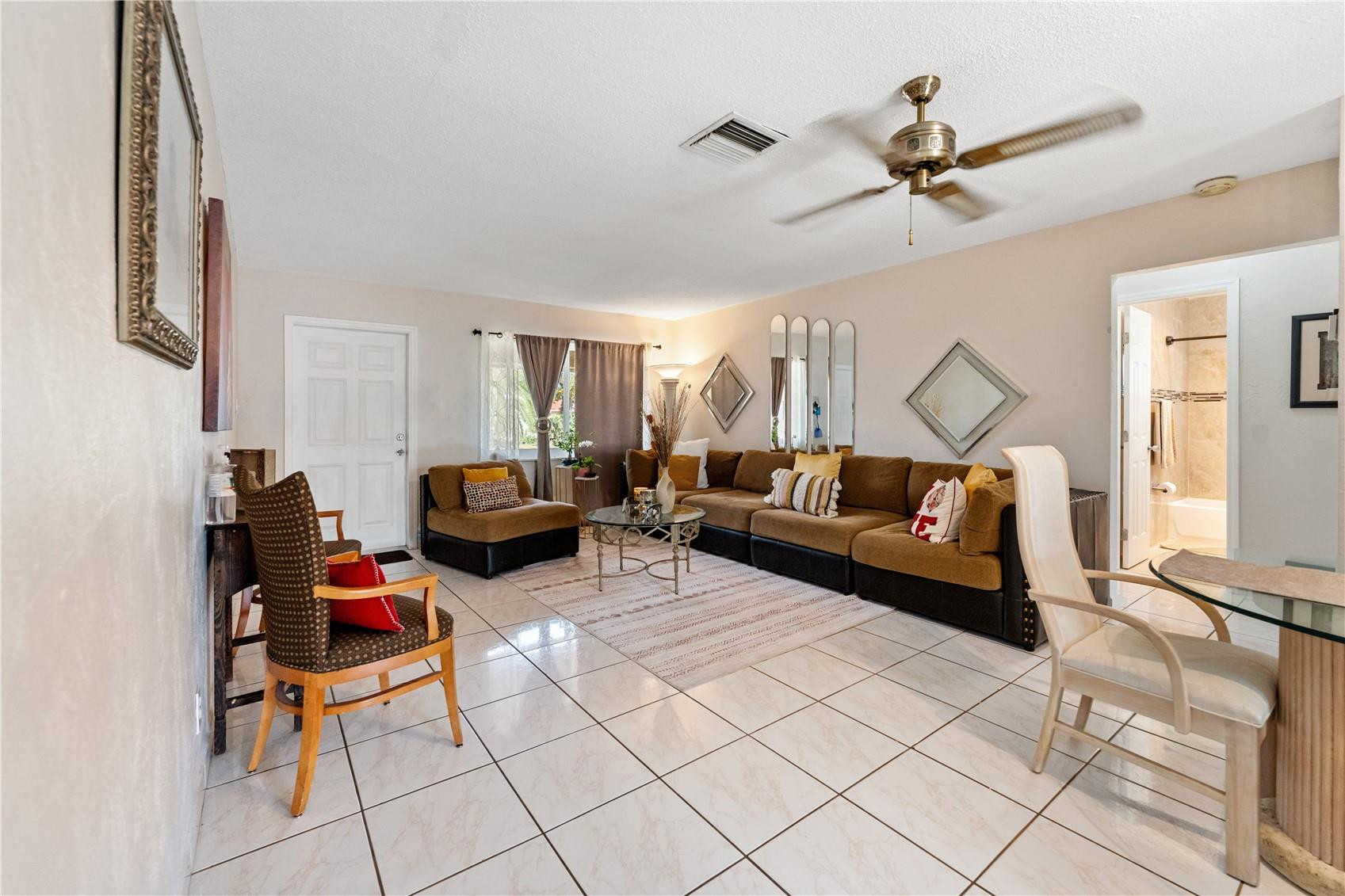 7609 NW 72nd Avenue, Tamarac
